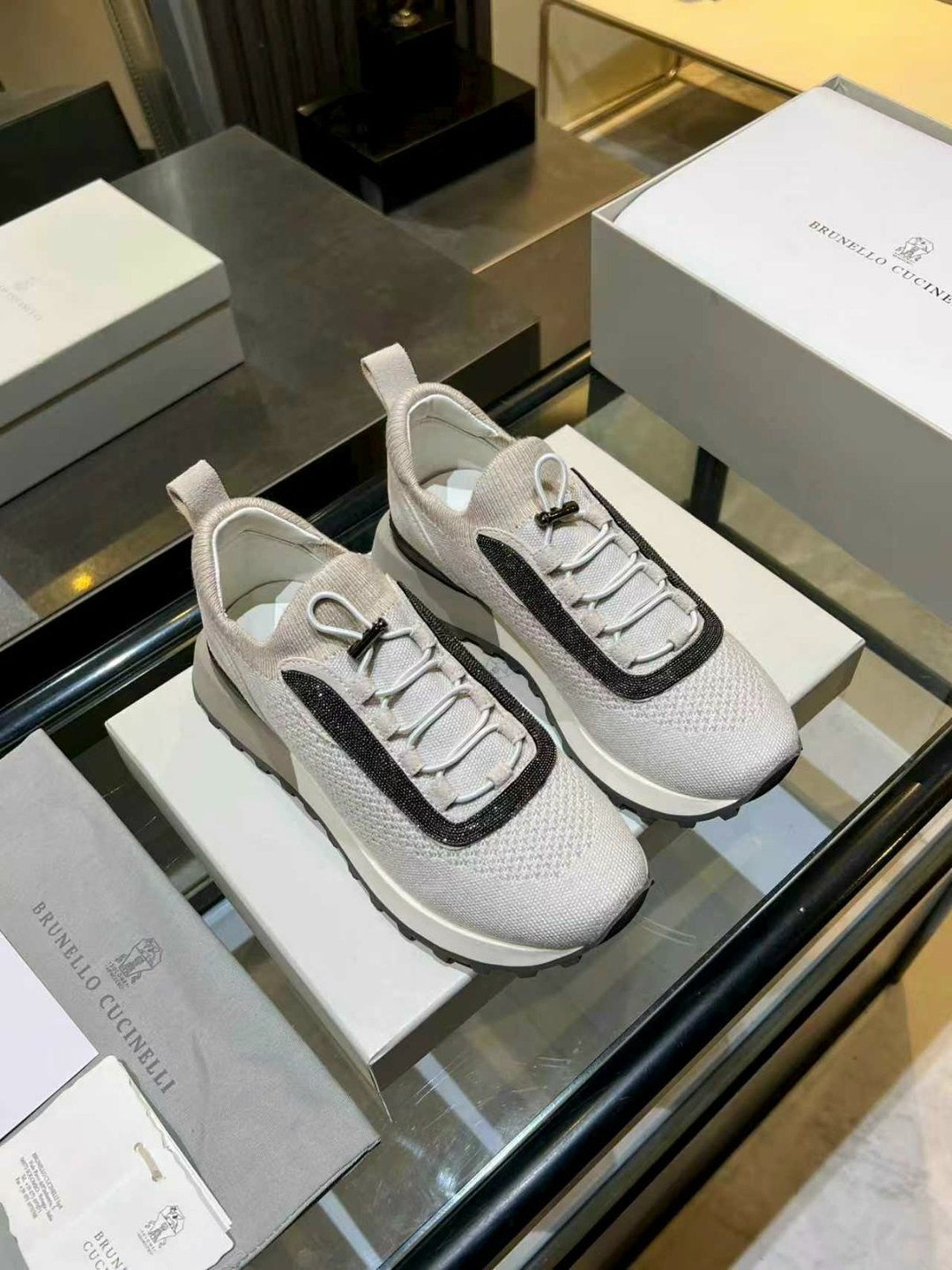 ,комбинированные кроссовки brunello cucinelli,кроссовки brunello cucinelli,кроссовки женские brunello cucinelli,женские кроссовки