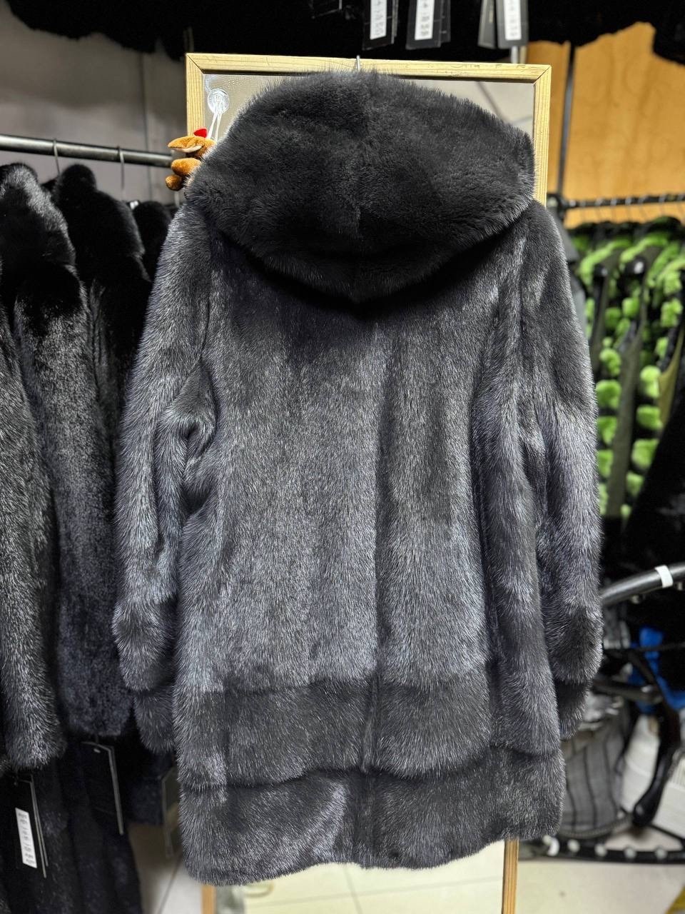 шуба из меха европейской норки с капюшоном цвет графит,шубка из меха европейской норки с капюшоном,шуба норковая,шуба норковая летучка 40-42 р,шубка из меха европейской норки с капюшоном цвет графит