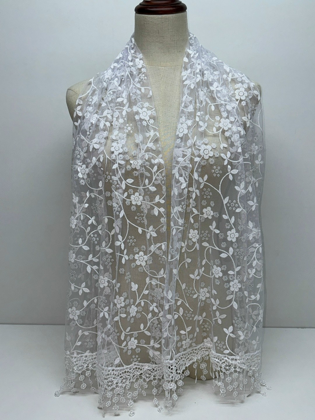 шарф женские,шарфы для женщин,шарф с кисточками,шарфы и палантины,шарф шарфы