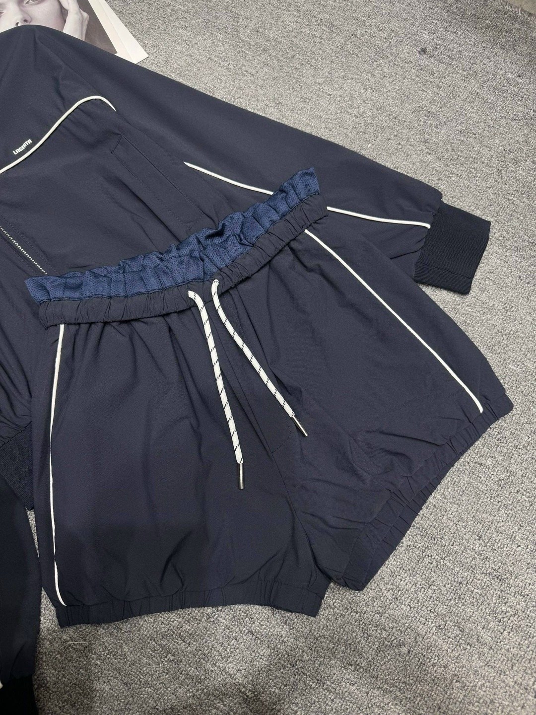 спортивные костюмы,спорт костюм,легкая куртка,костюм женский спортивный,спортивный костюм стильный