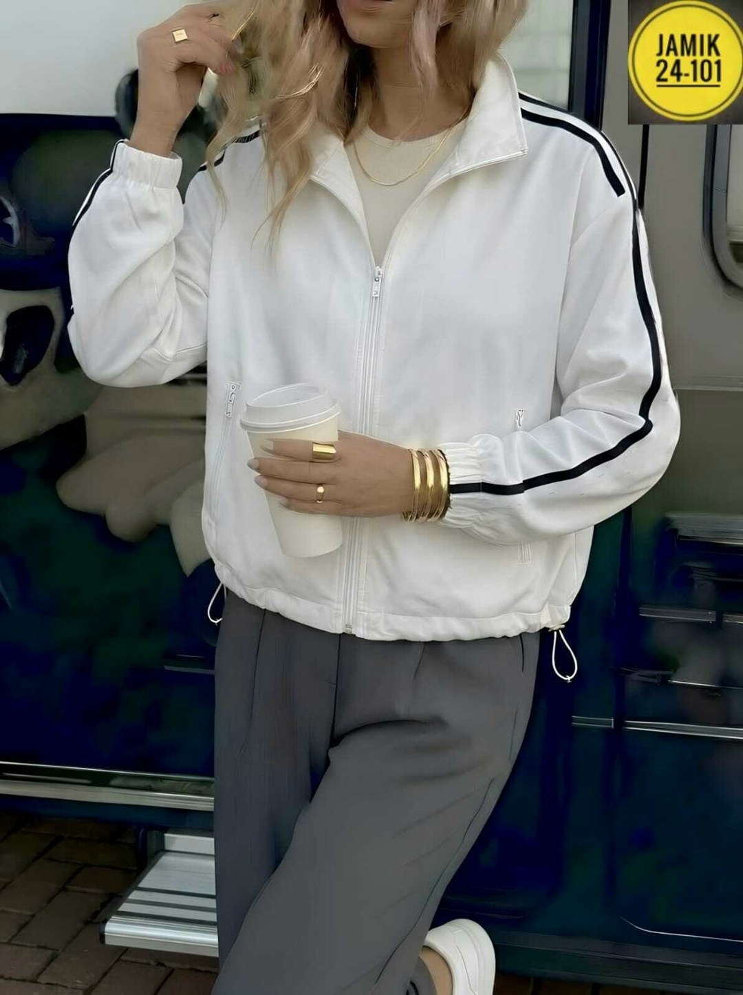 ветровка женская,куртка женская бомбер,куртка бомбер,легкая куртка,куртка женская