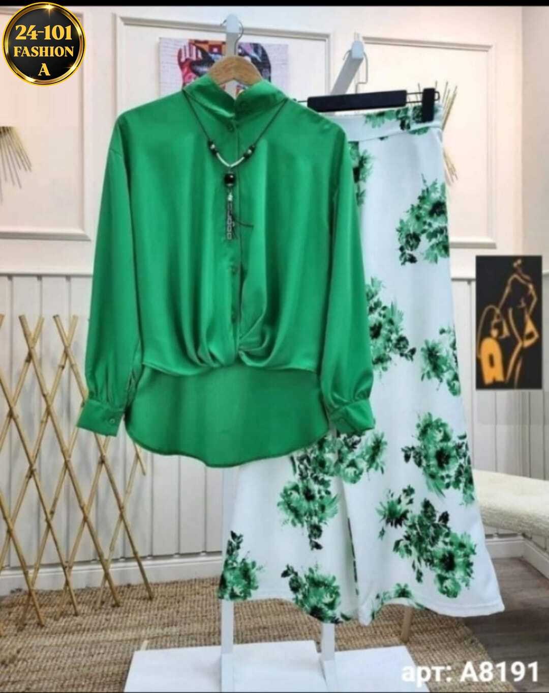 комплект одежды женские,модная женская блузка,костюм двойка женская,, оптом