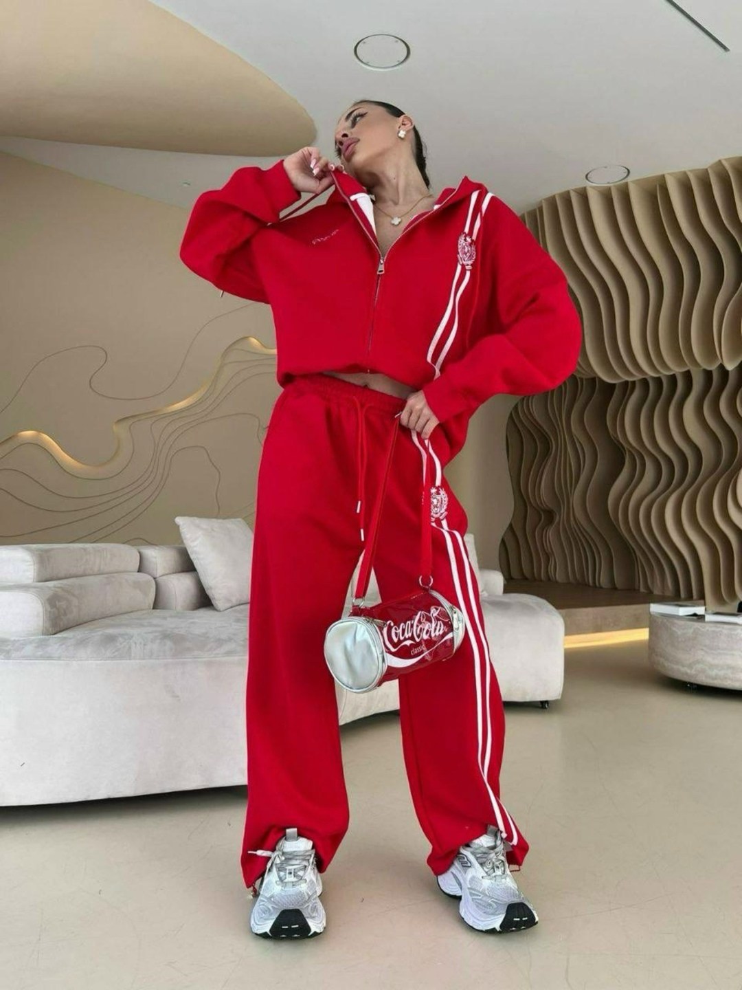 стильные костюмы,женский спортивный костюм,спортивный костюм,костюм белый,женский костюм