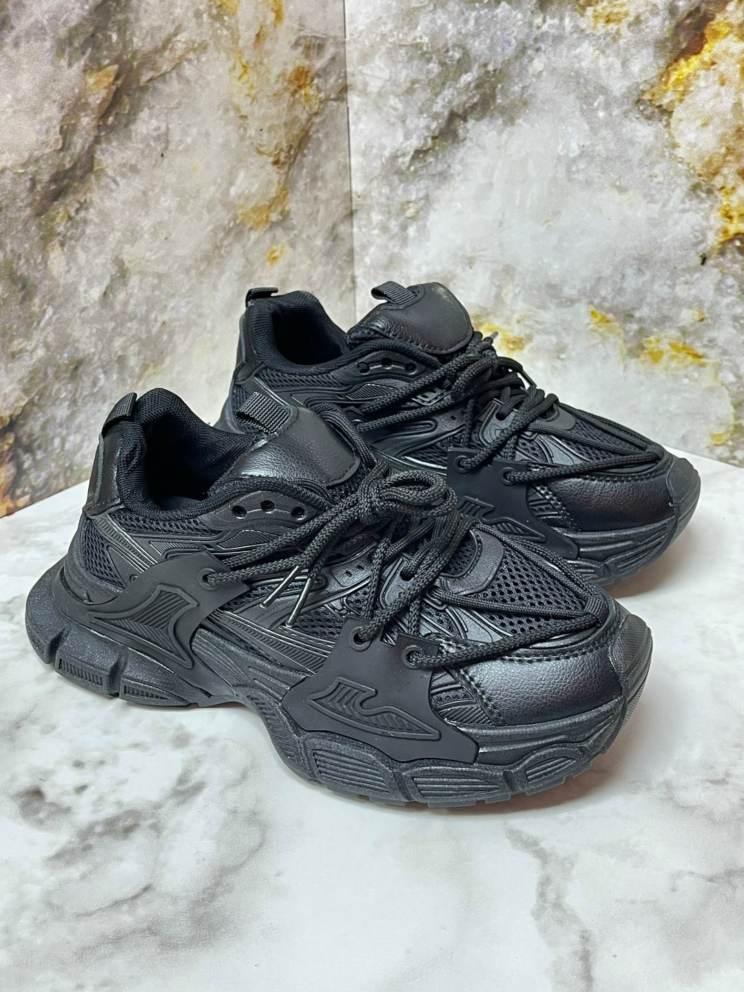 женские кроссовки,кроссовки,массивные кроссовки,массивные кроссовки женские,кроссовки модные