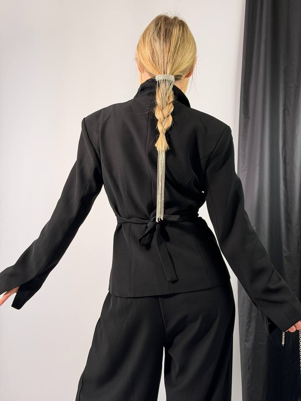 брючный костюм,черные брючные костюмы,костюмы брючные женские,костюм с брюками,женский брючный костюм golden valley 6508.05 черный