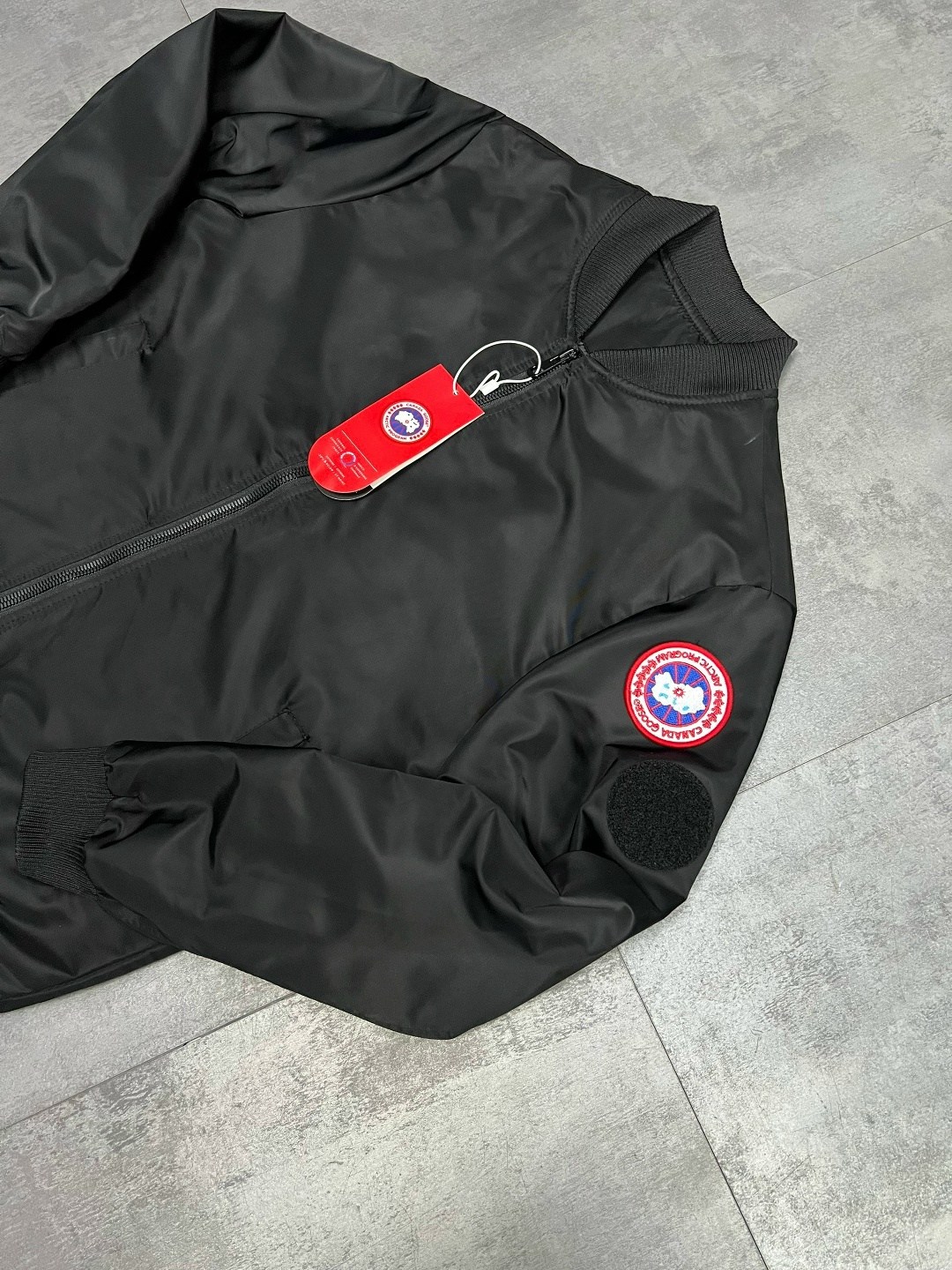 куртка бомбер,куртка,bomber jacket,canada goose faber bomber,куртка черная
