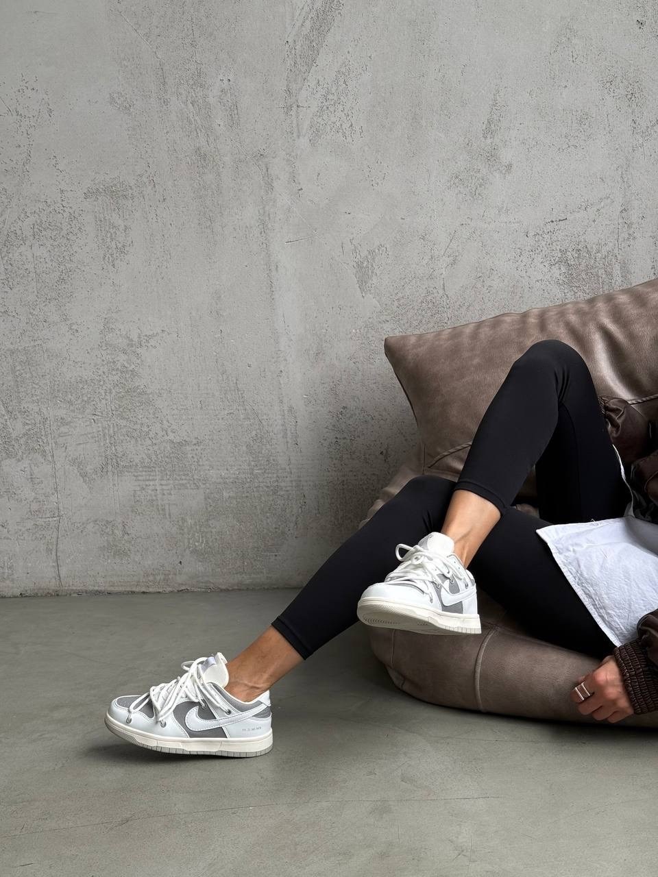 куртка оверсайз,кожаные куртки,легинсы с кроссовками,одежда кэжуал