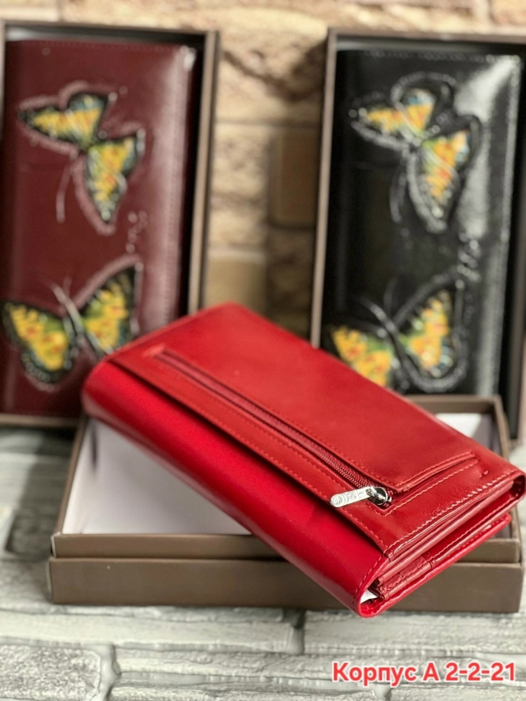 женский кошелек с бабочками,женские кошельки,портмоне женский,кошелек с декором,кошелек кожаный женский с бабочками