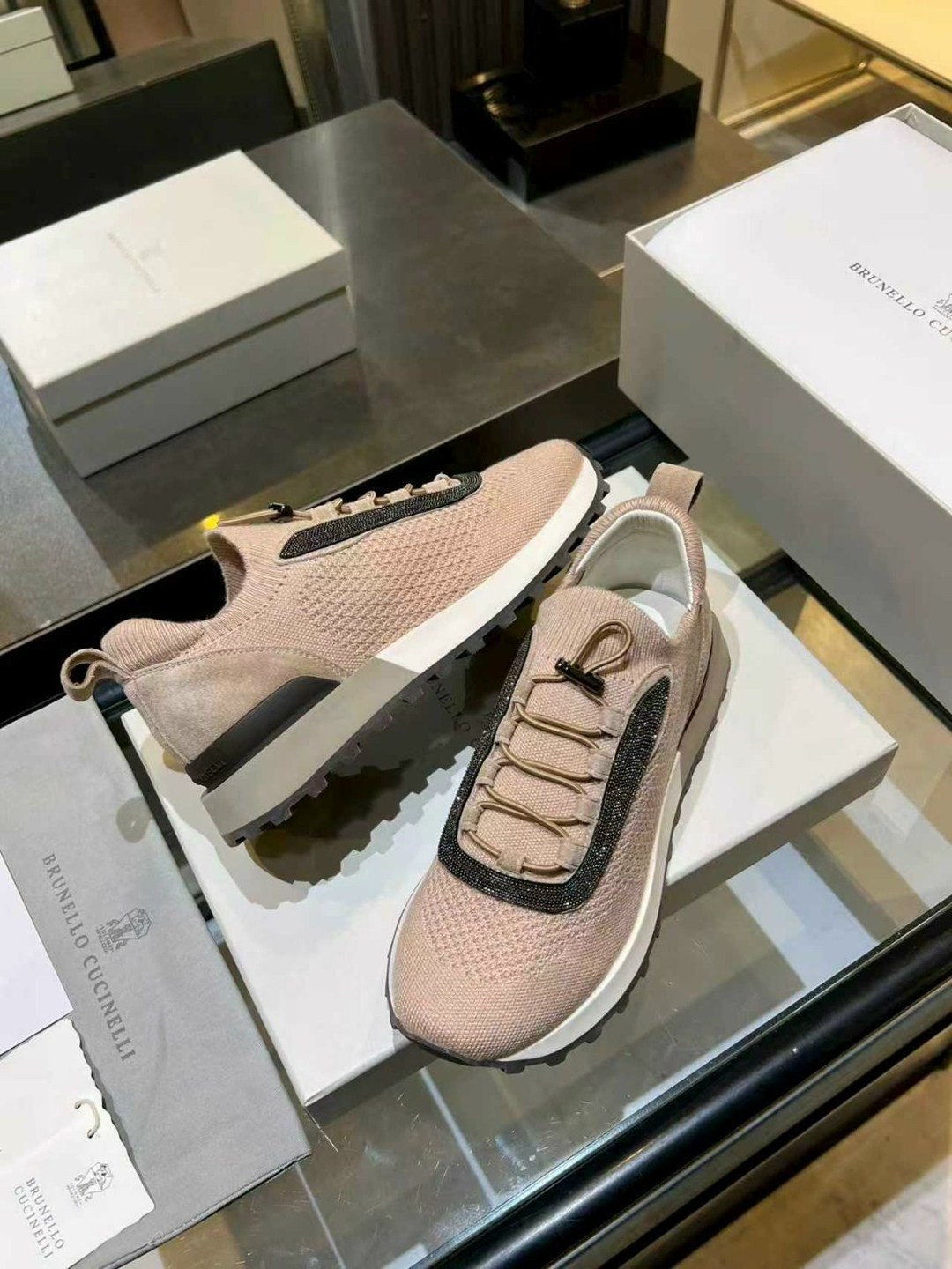 ,комбинированные кроссовки brunello cucinelli,кроссовки brunello cucinelli,кроссовки женские brunello cucinelli,женские кроссовки