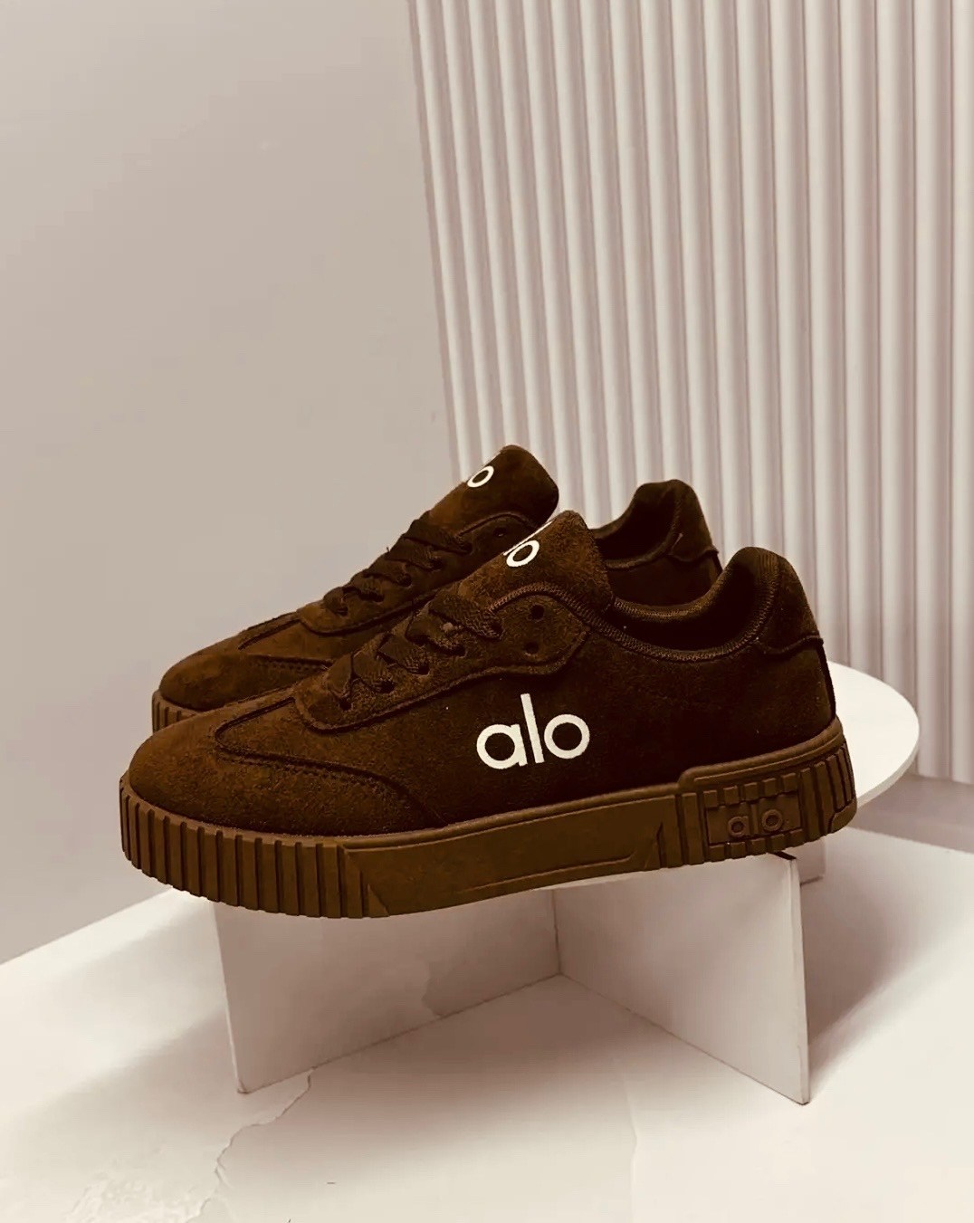 ,кроссовки замш,кроссовки женскиe,замшевые кроссовки, женская