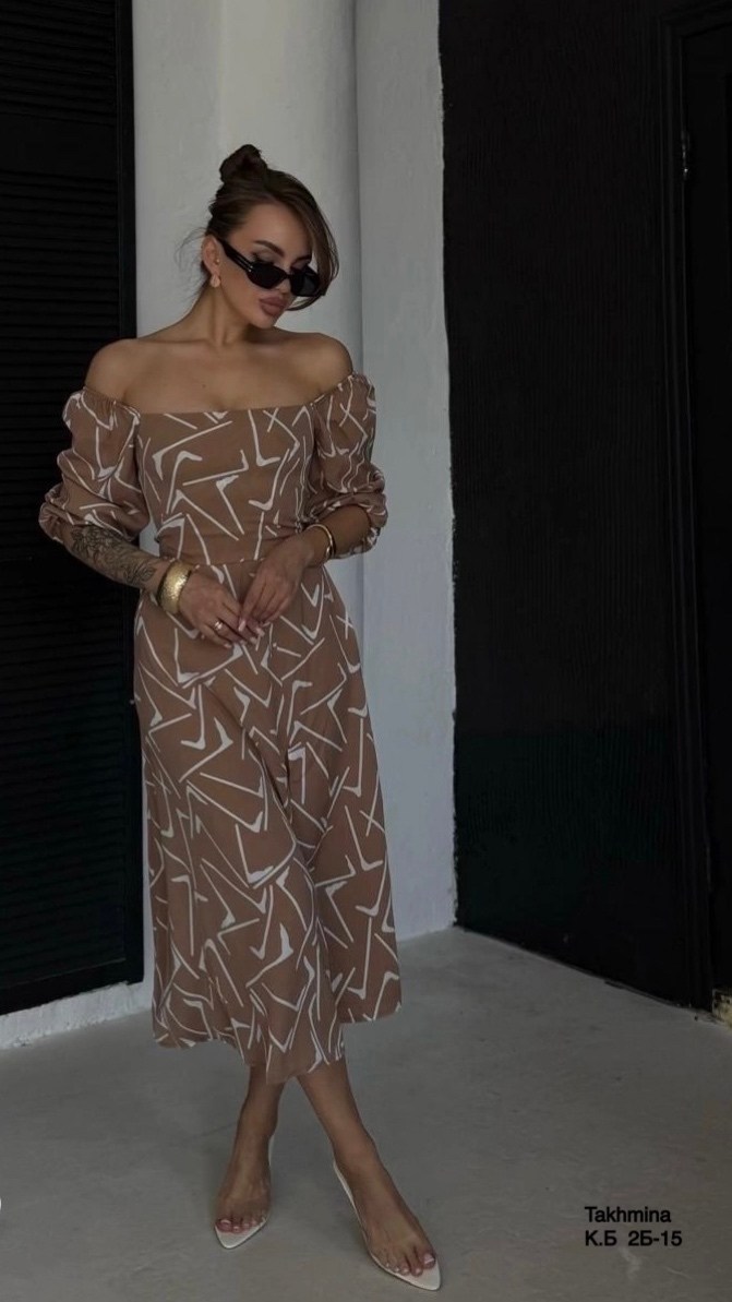 платье сарафан с разрезом,стильное платье миди,платье с принтом зебра,принт зебра,модное платье