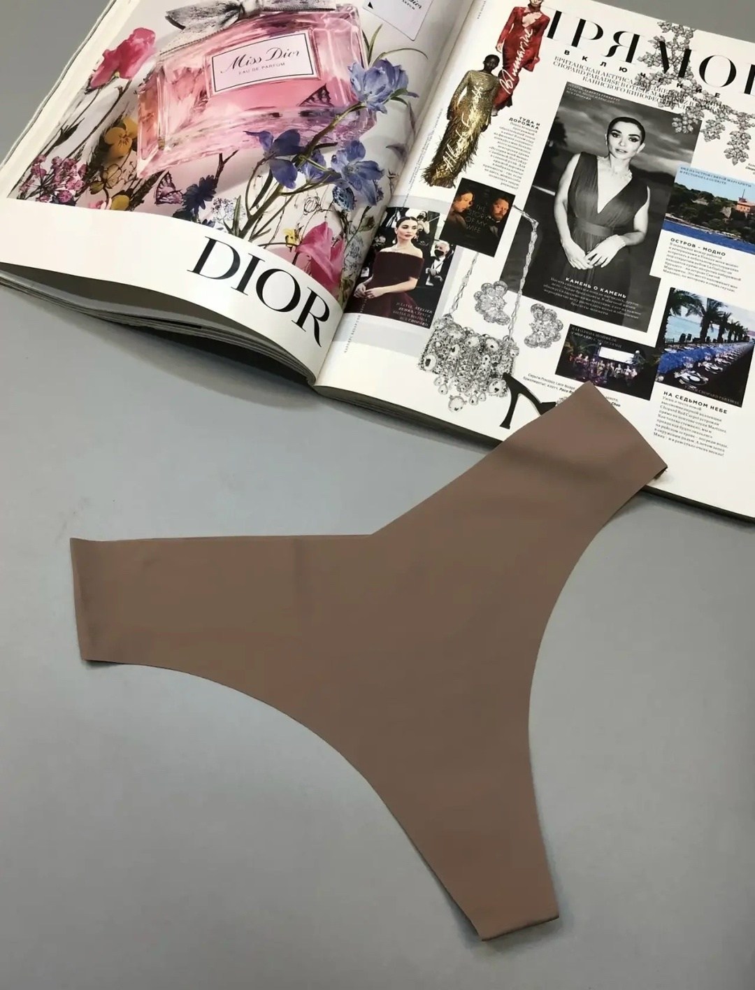 женские бесшовные трусы стринги,бесшовные стринги,женские трусы стринги,стринги белые,женские стринги