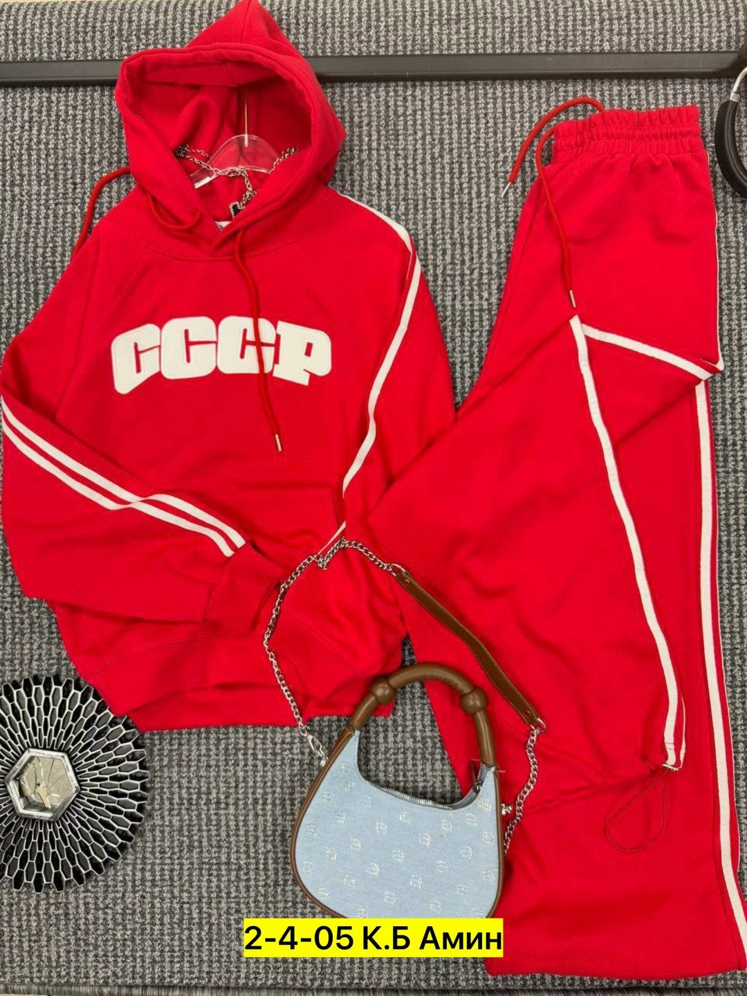 спорт костюм красный женский,костюм ссср,спортивный костюм ссср женский,костюм женский,костюм спортивный женский