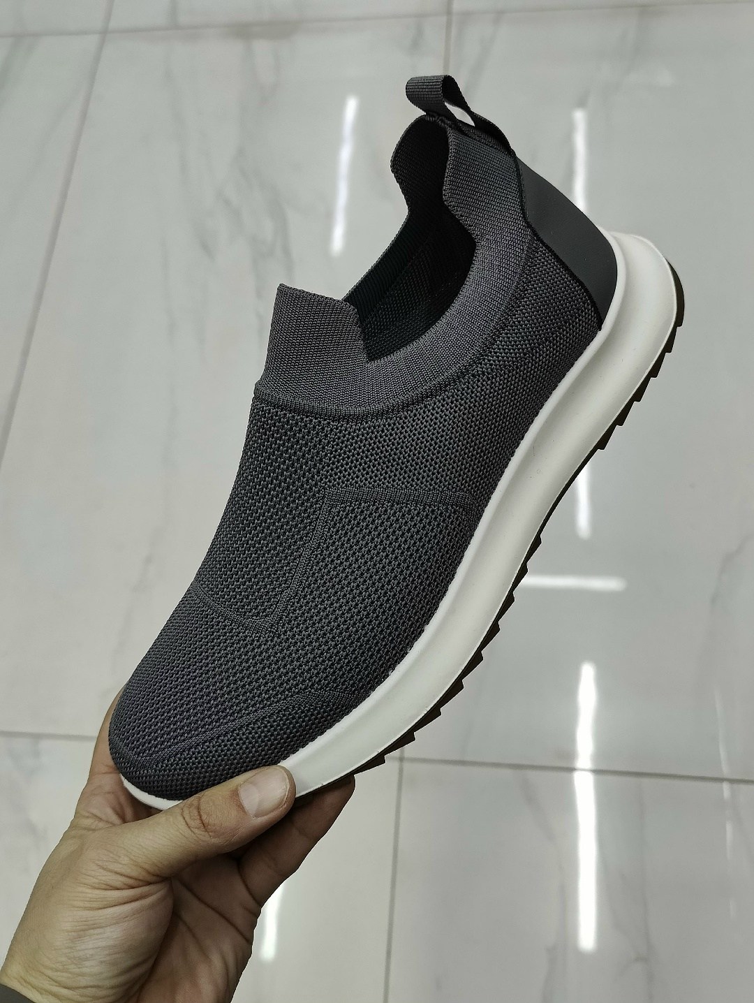 ,кроссовки женскиe,женские кроссовки удобные,спортивные текстильные кроссовки,кроссовки модные