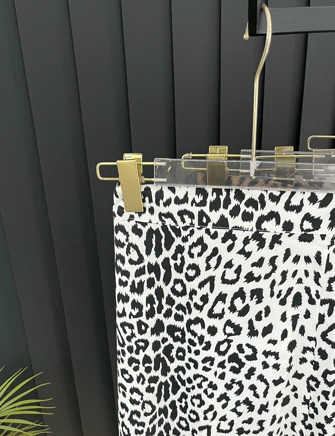 леопардовая юбка,юбка леопардовый принт макси,женская юбка с леопардовым принтом,женская атласная юбка-макси с леопардовым принтом,женские длинные юбки с леопардовым принтом