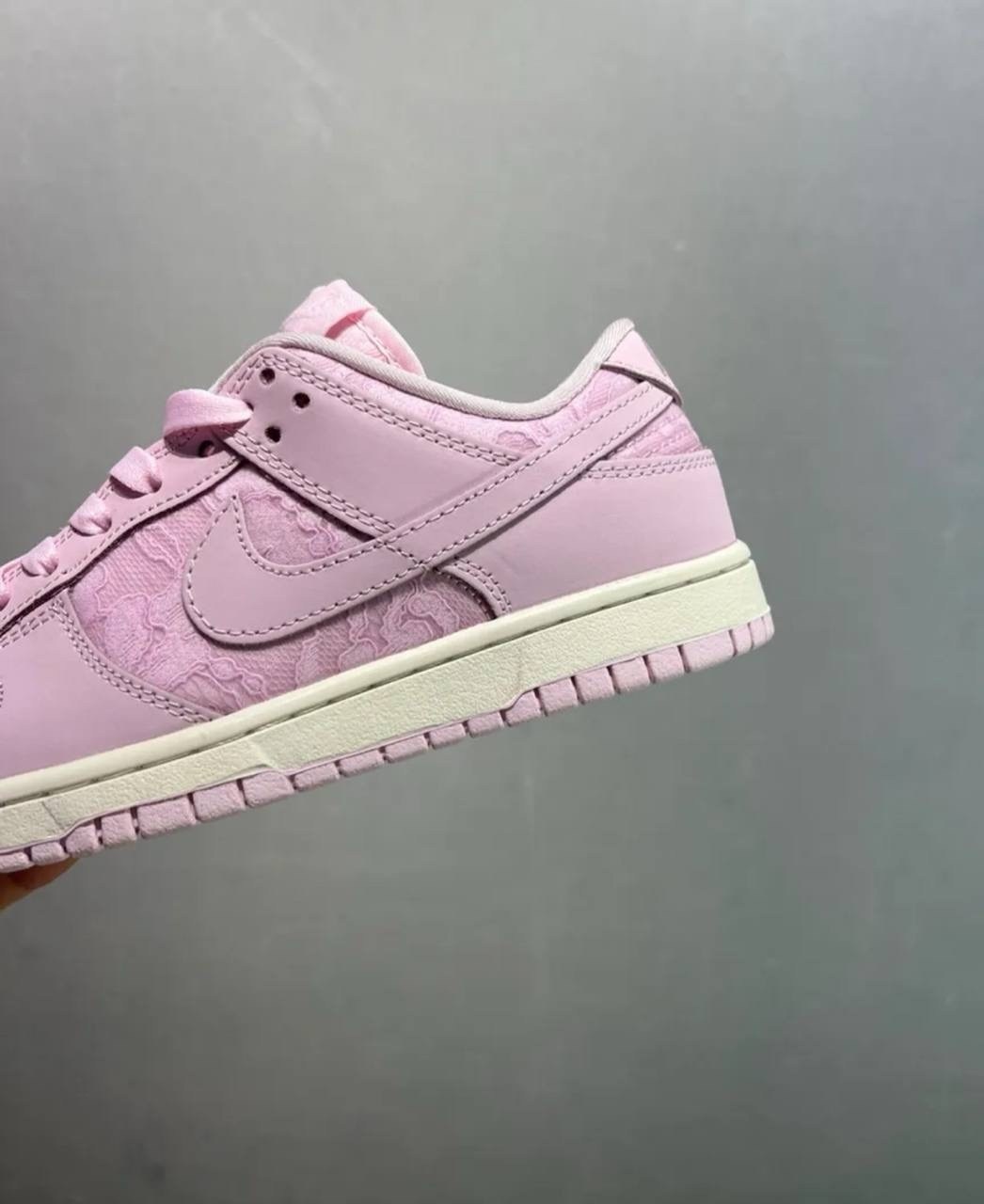 женские кроссовки nike dunk low regal pink,кроссовки nike dunk low розовый/белый,nike dunk low,кроссовки nike sb dunk low,nike розовые кроссовки dunk для женщин