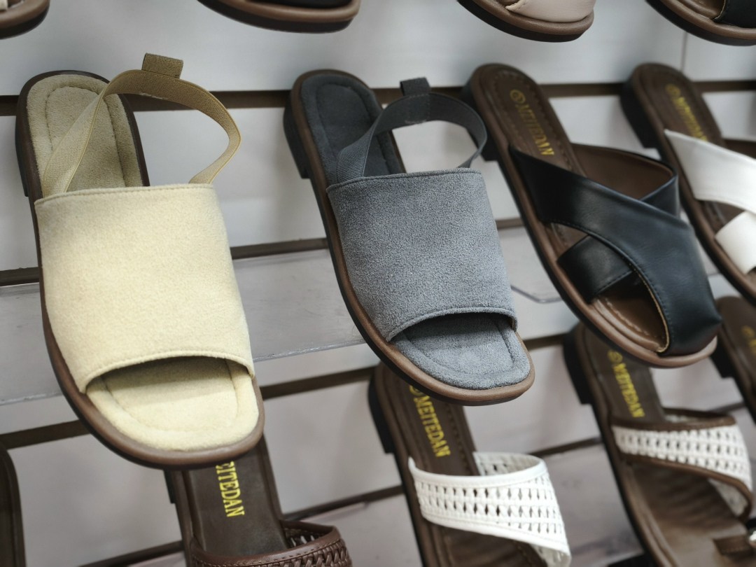 ,мужские шлепанцы,сандалии мужские,мужские шлепки,мужские босоножки