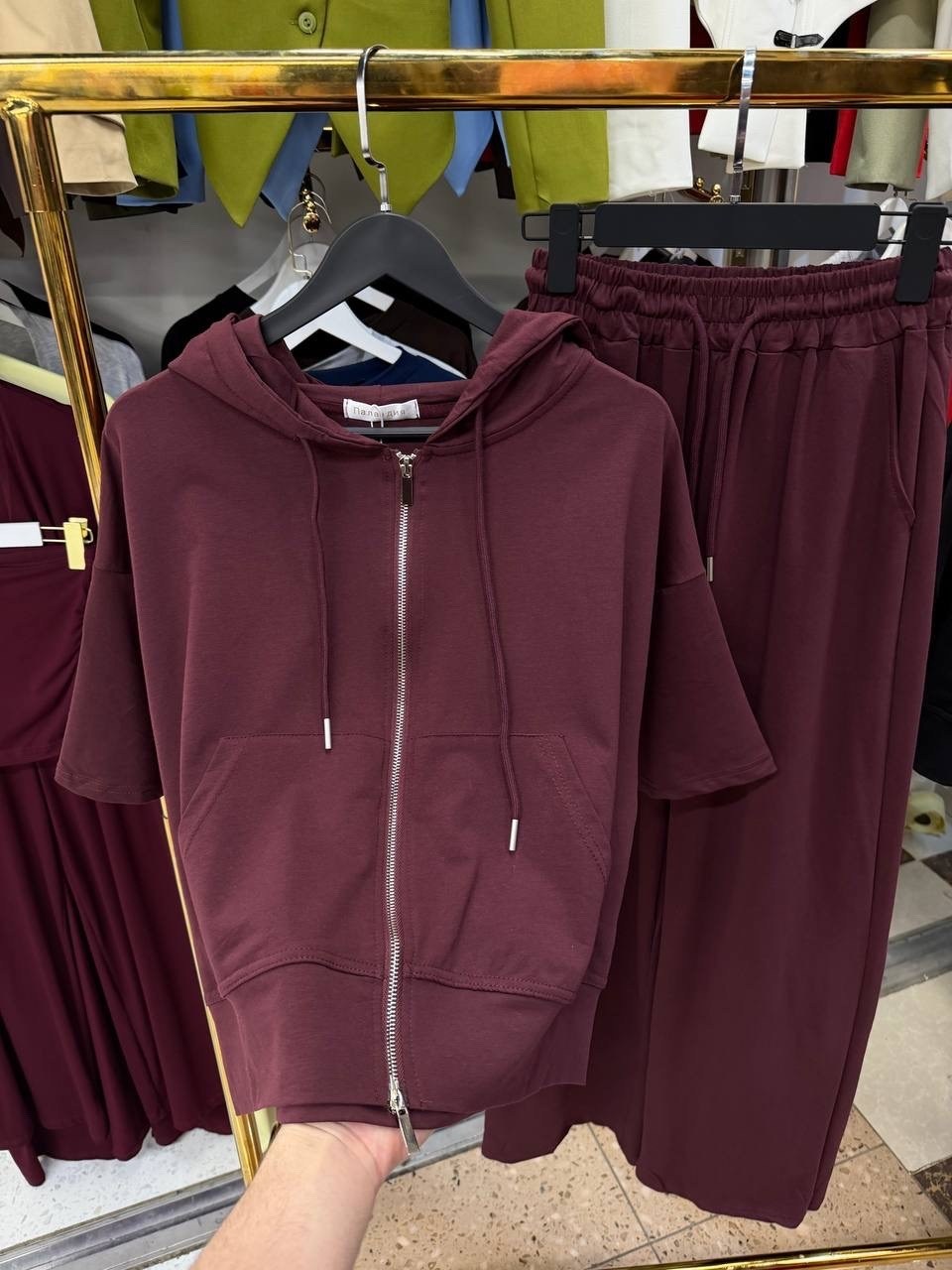 спортивный костюм brunello cucinelli,кашемировый костюм loro piana,костюм спортивный,костюм спорт brunello cucinelli,женские спортивные костюмы