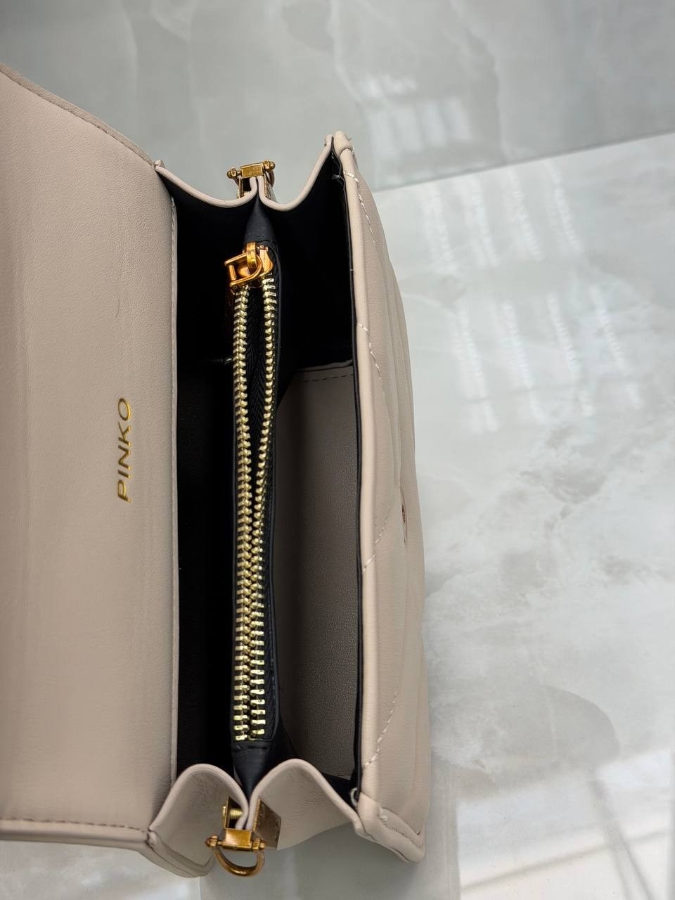 сумка pinko,pinko сумка на плечо,сумка женская pinko,сумка pinko бежевый,сумка через плечо pinko