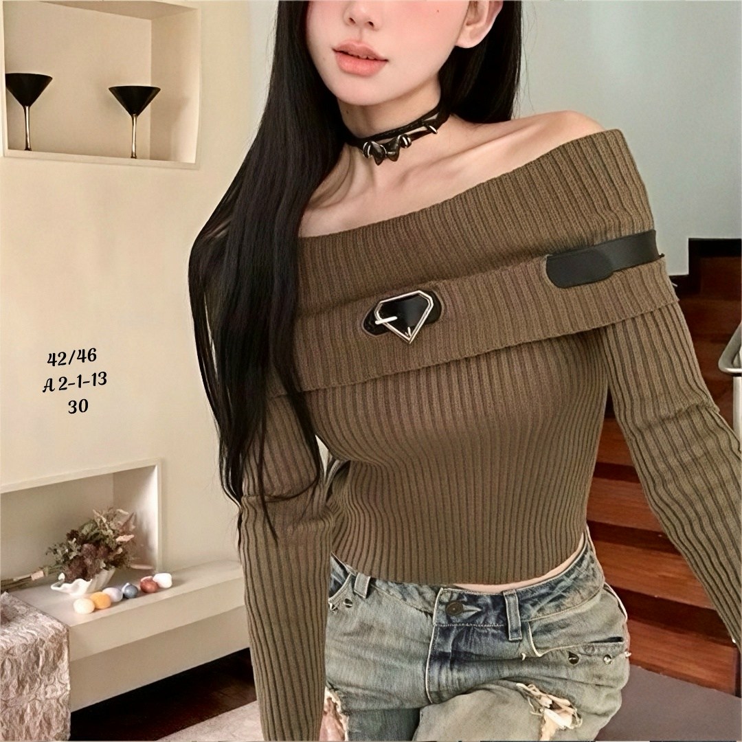 женский трикотажный свитер с открытыми плечами,свитер с открытыми плечами,свитер модный,свитер с открытыми плечами женский,женский трикотажный пуловер с открытыми плечами