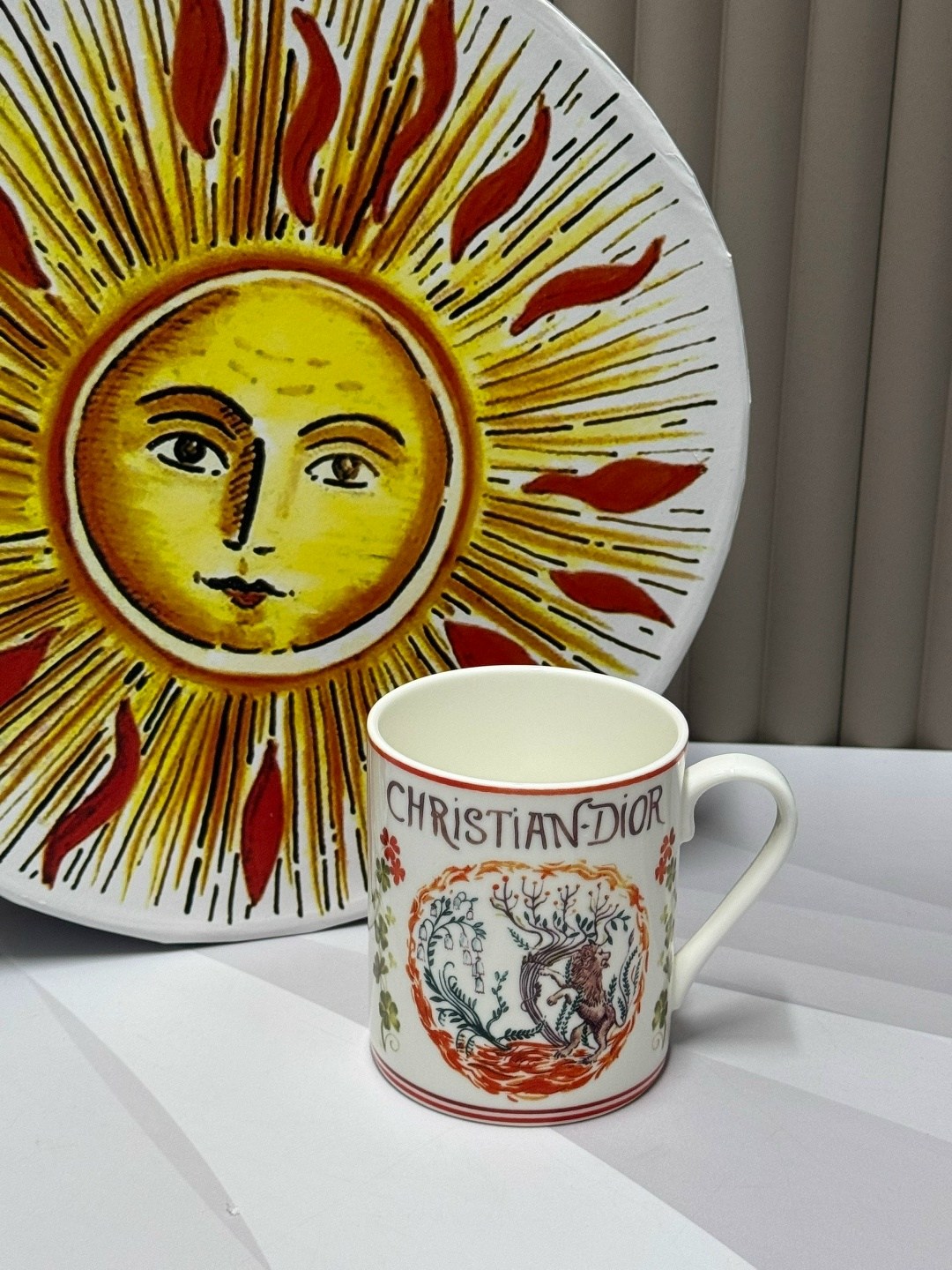 чайная пара christian dior taro le soleil фарфор,чайные наборы,набор кружек dior 4 шт,посуда кристиан диор,набор кружек christian dior tarot and puglia 4 шт le soleil