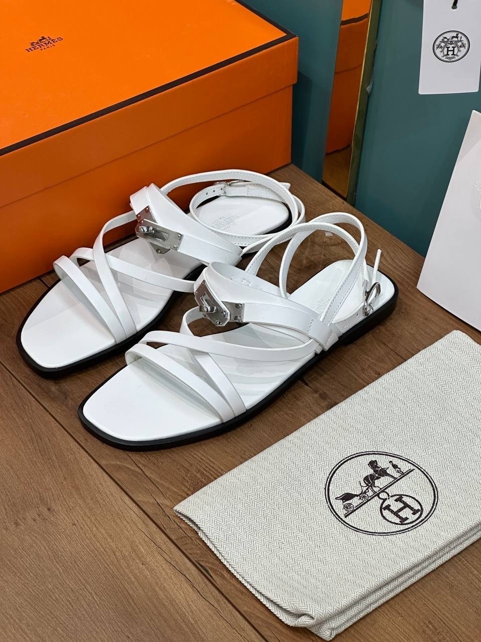 босоножки hermes,сандалии hermes,босоножки hermes женские,босоножки эрмес санторини,босоножки женские