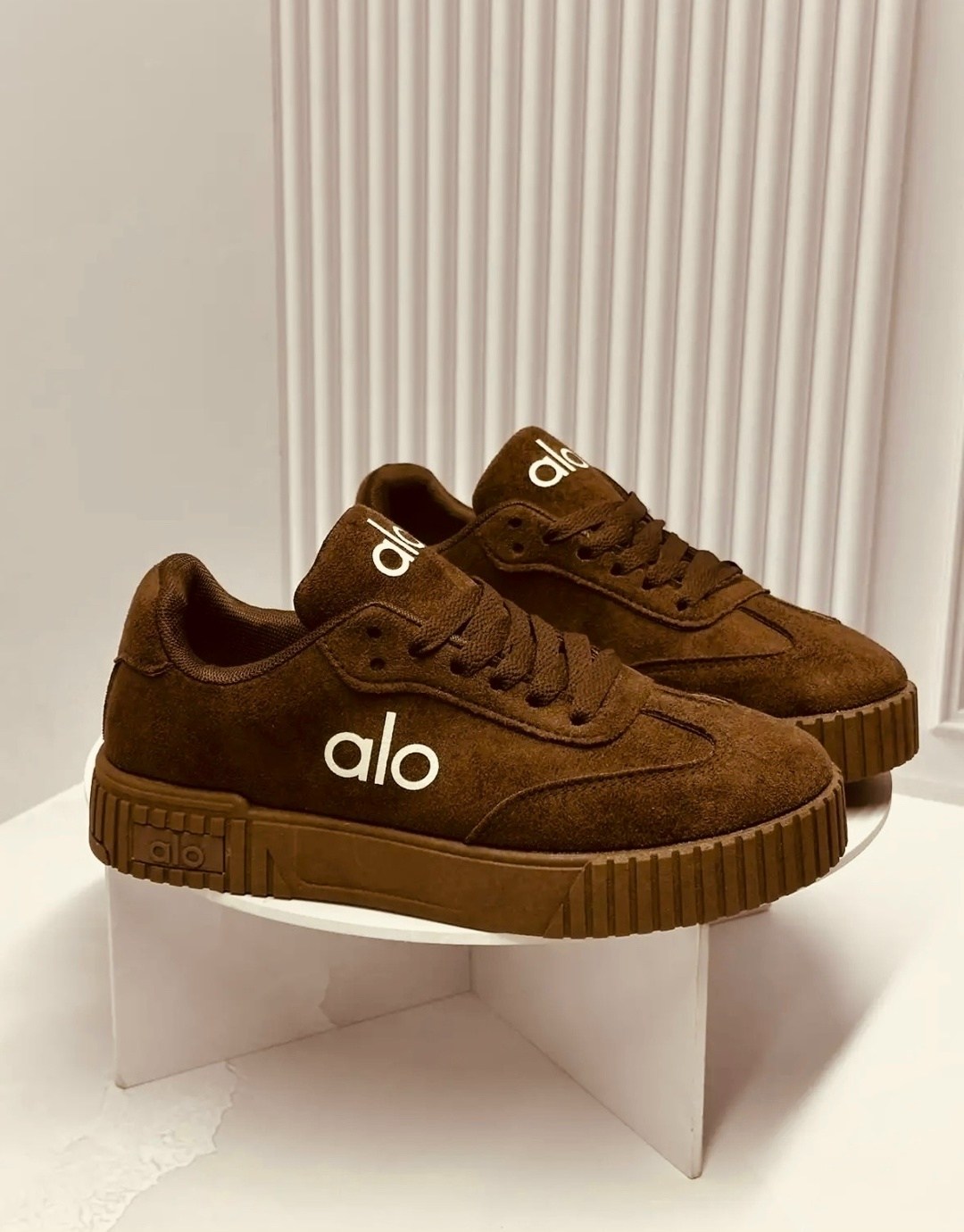 ,кроссовки замш,кроссовки женскиe,замшевые кроссовки, женская