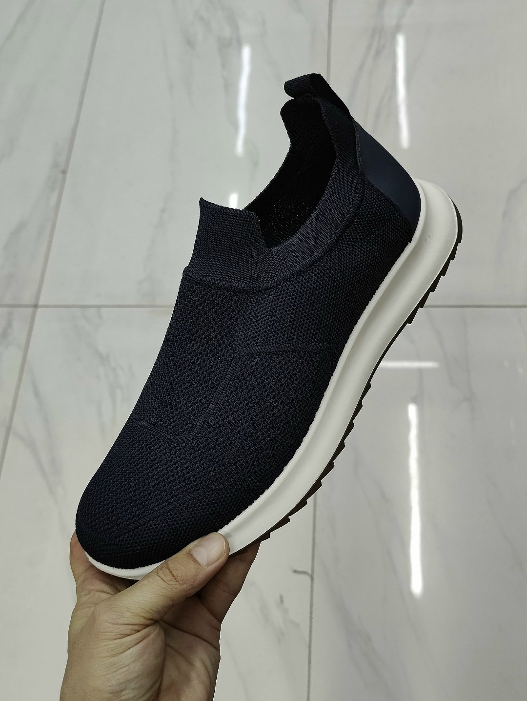 ,кроссовки женскиe,женские кроссовки удобные,спортивные текстильные кроссовки,кроссовки модные