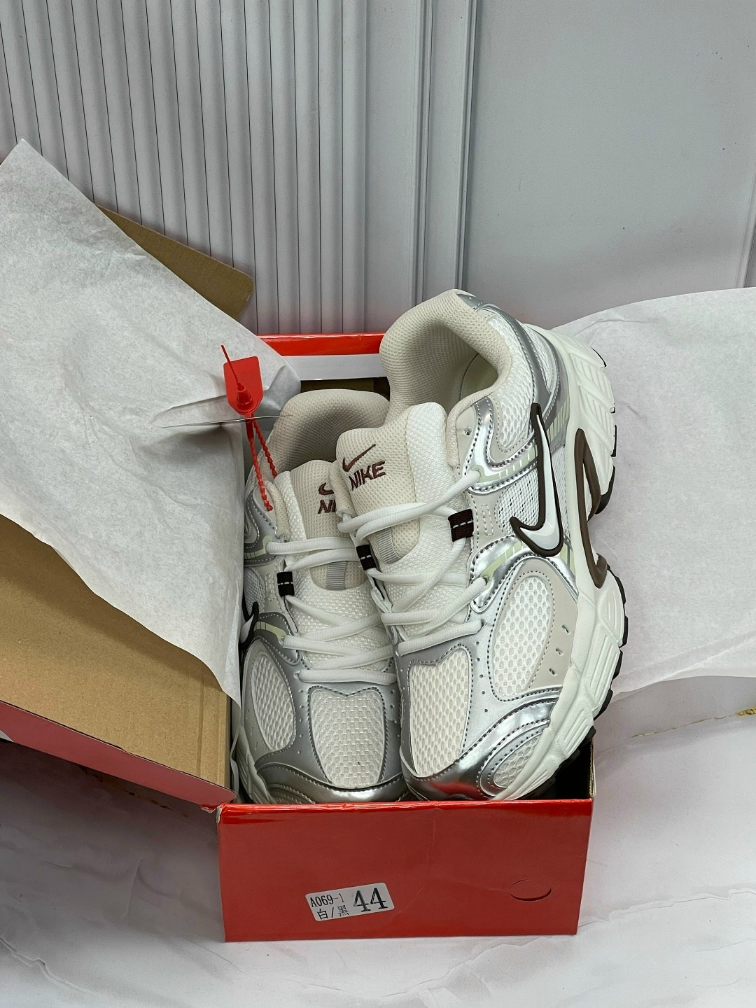 nike кроссовки,кроссовки nike v5 rnr,кроссовки для мужчин,женские кроссовки nike,