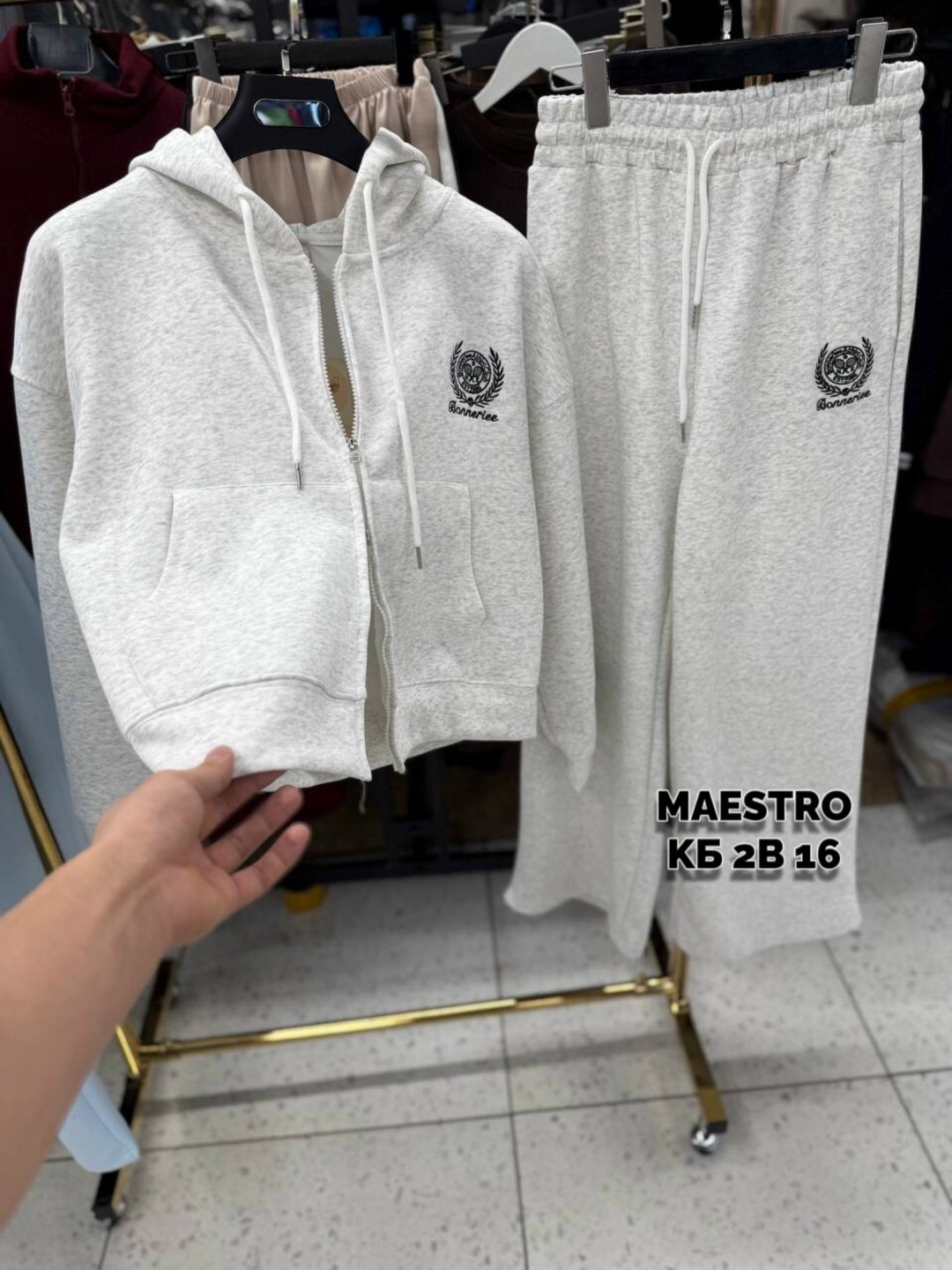 спортивный костюм,женский спортивный костюм,женские костюмы,костюм,костюм на флисе женский