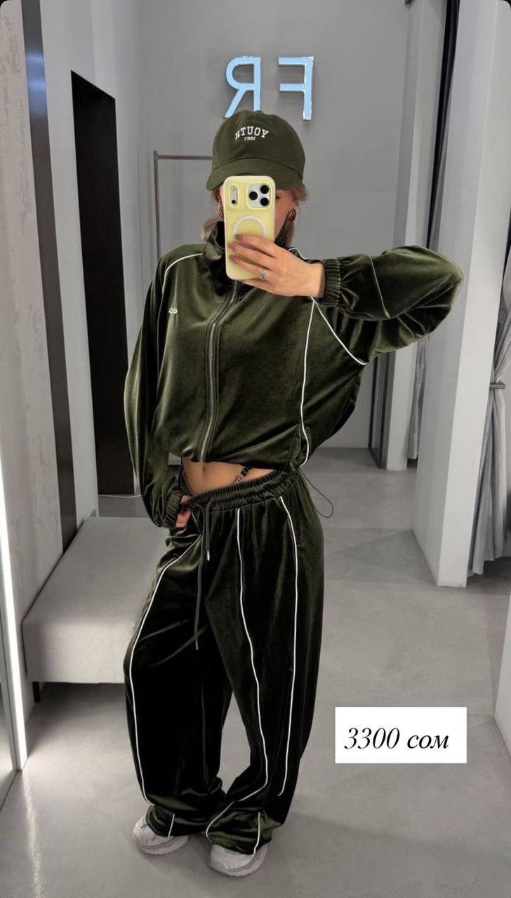 белый спортивный костюм в стиле celine,женский спортивный костюм,костюм спортивный celine,спортивный костюм,женский костюм