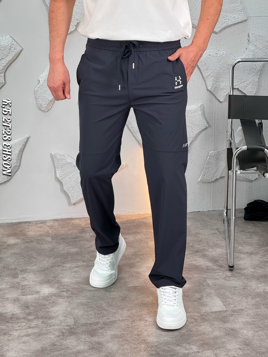 джоггеры брюки,брюки спортивные мужские,брюки спортивные,мужские брюки,черные брюки мужские