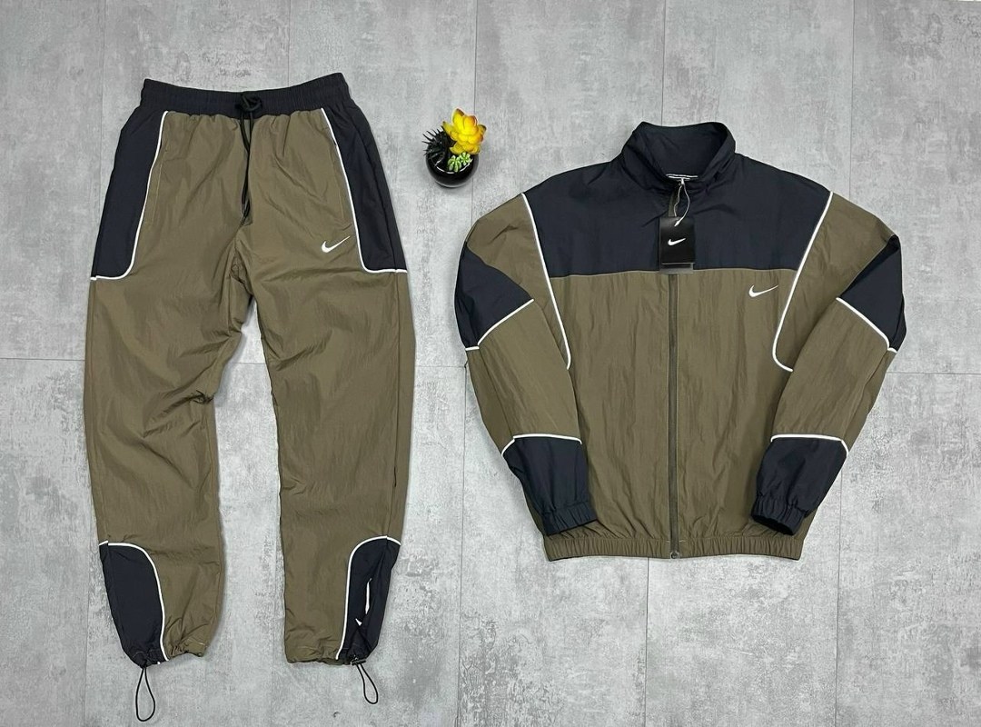 спортивный костюм мужской nike,спортивные костюмы nike,спортивный костюм мужской nike swoosh,мужские спортивные костюмы,спортивный костюм nike плащевка