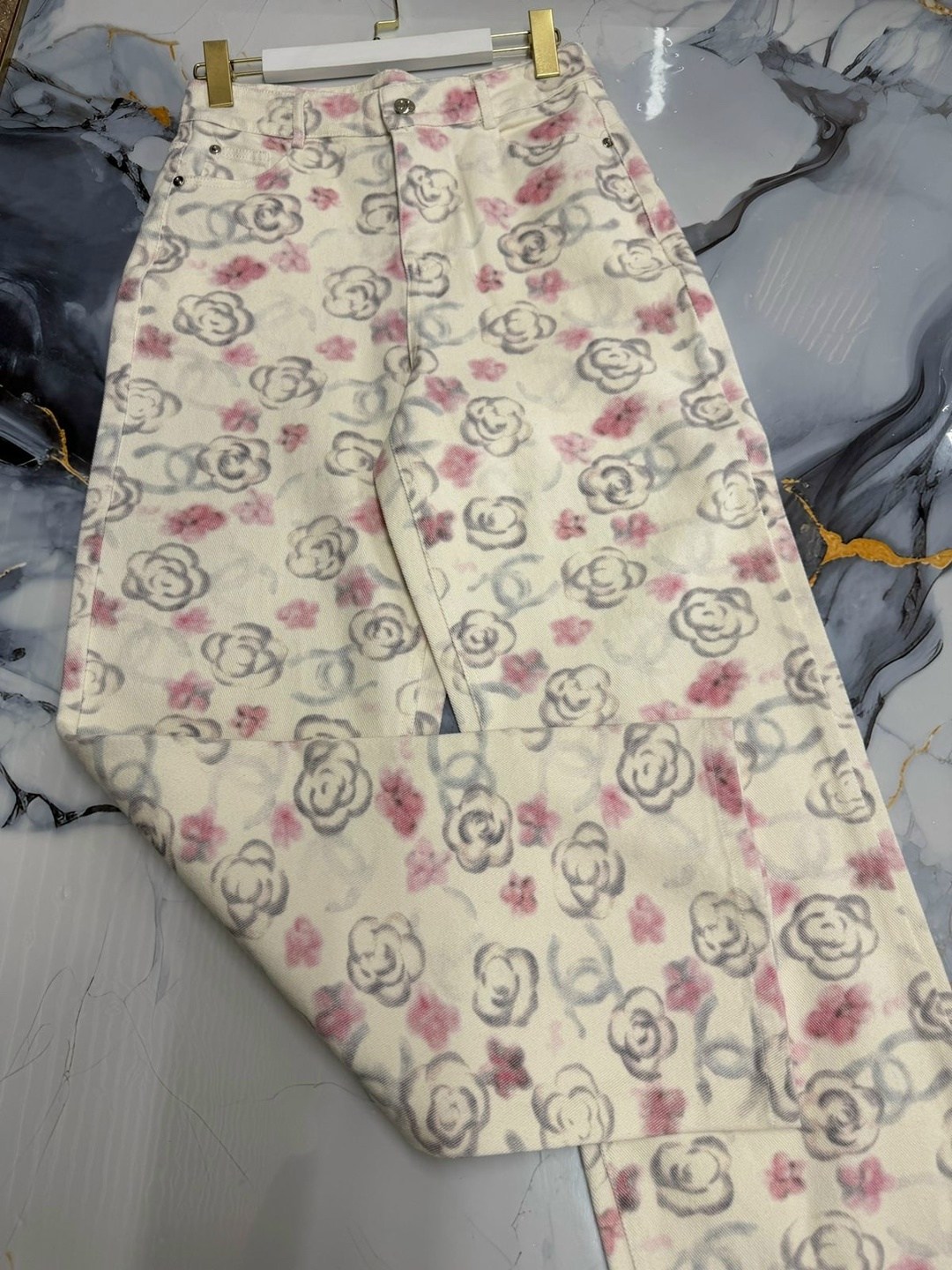 брюки стиль,модные брюки,брюки джинсы,джинсы широкие женские,широкие джинсы