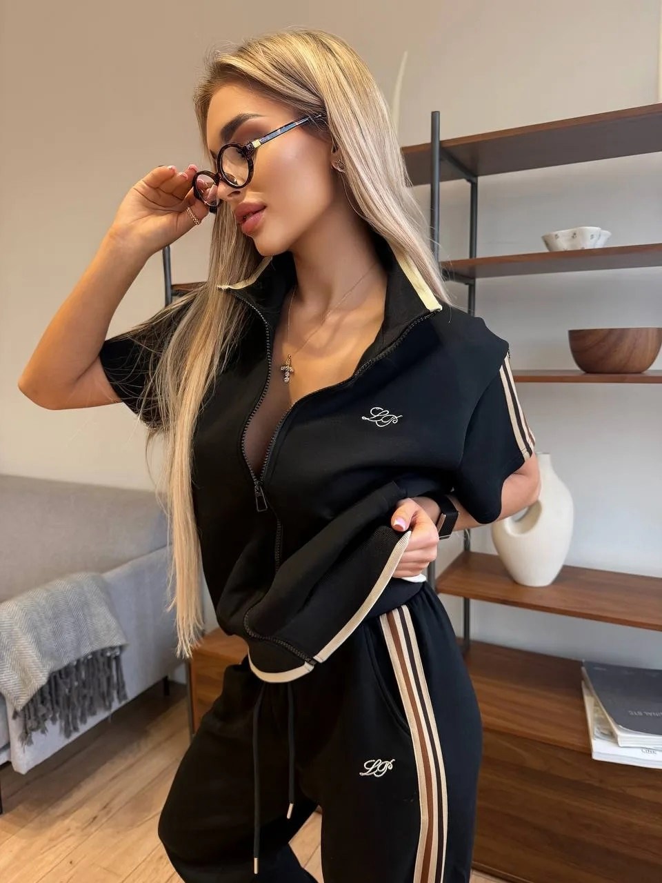 женский костюм,женский спортивный костюм,спортивный костюм loro piana,спортивный костюм,костюм