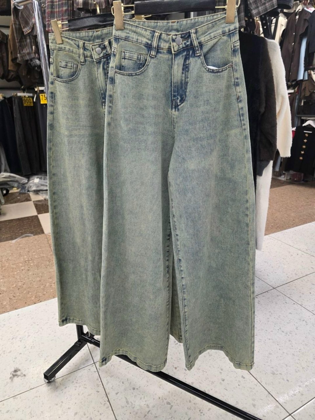 женские джинсы,джинсы широкие,стильные джинсы,джинсы широкие прямые,модные джинсы