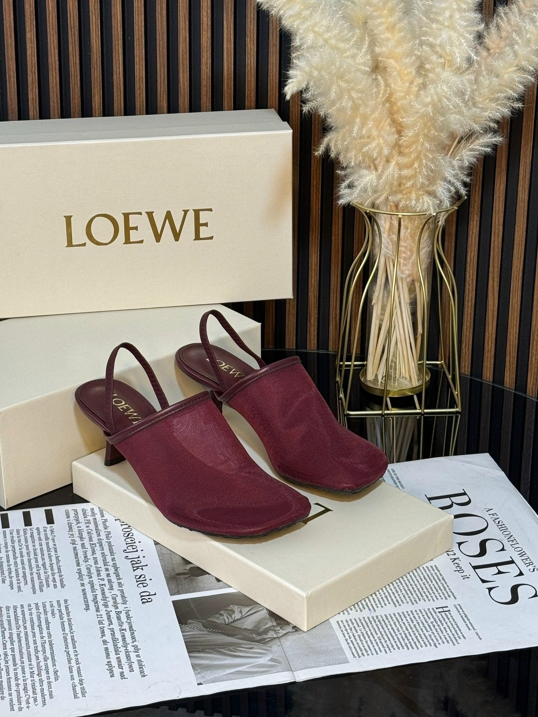 ,шлепанцы женские,модные шлепанцы,босоножки со стразами,черные босоножки