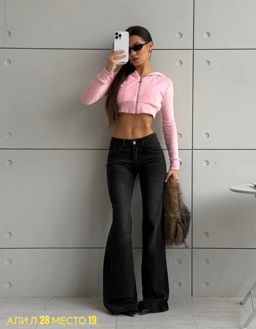 женские джинсы клеш,черные джинсы клеш,женские джинсы,клеш от колена джинсы,джинсы клёш