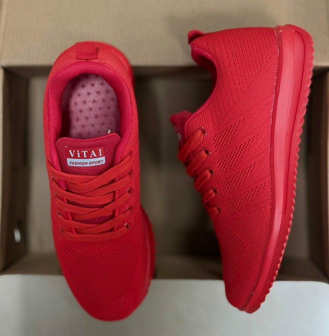 ,красные кроссовки,женские кроссовки,кроссовка,мужской кроссовки