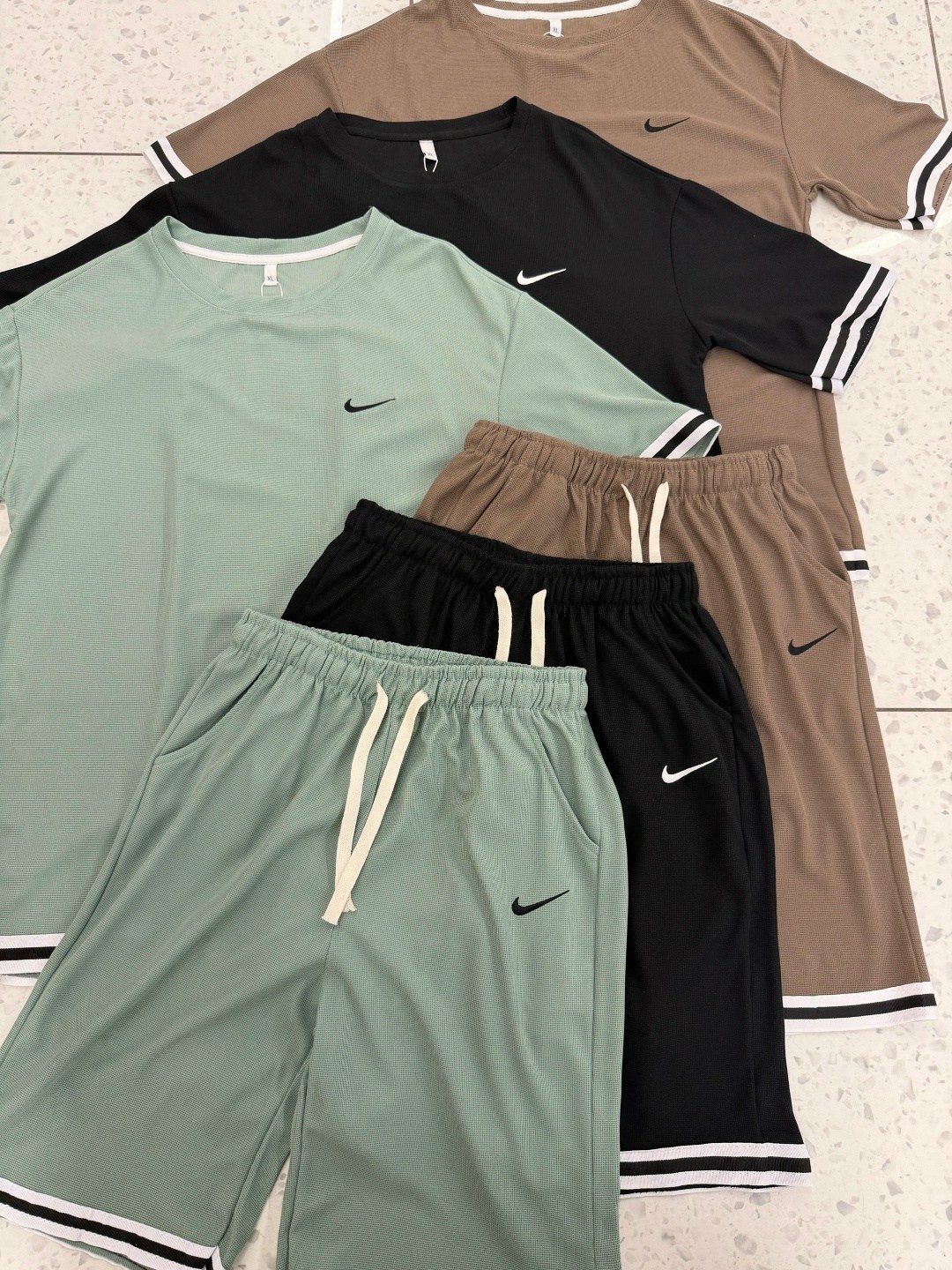 костюм спортивный nike,костюм спортивный,спортивные костюмы мужские,спортивные костюм с шортами,спорт костюм