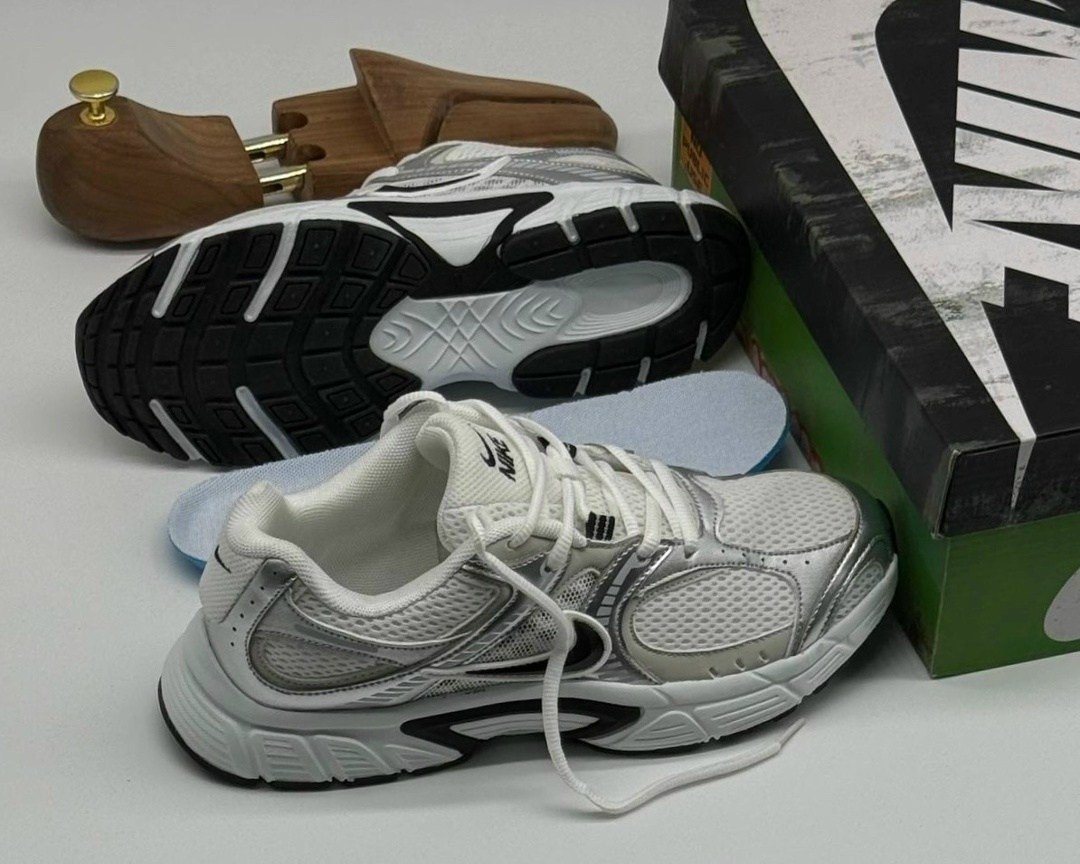 кроссовки nike,мужские кроссовки nike,кроссовки v5 rnr nike,кроссовки nike v5 rnr white black silver,кроссовки женские мужские