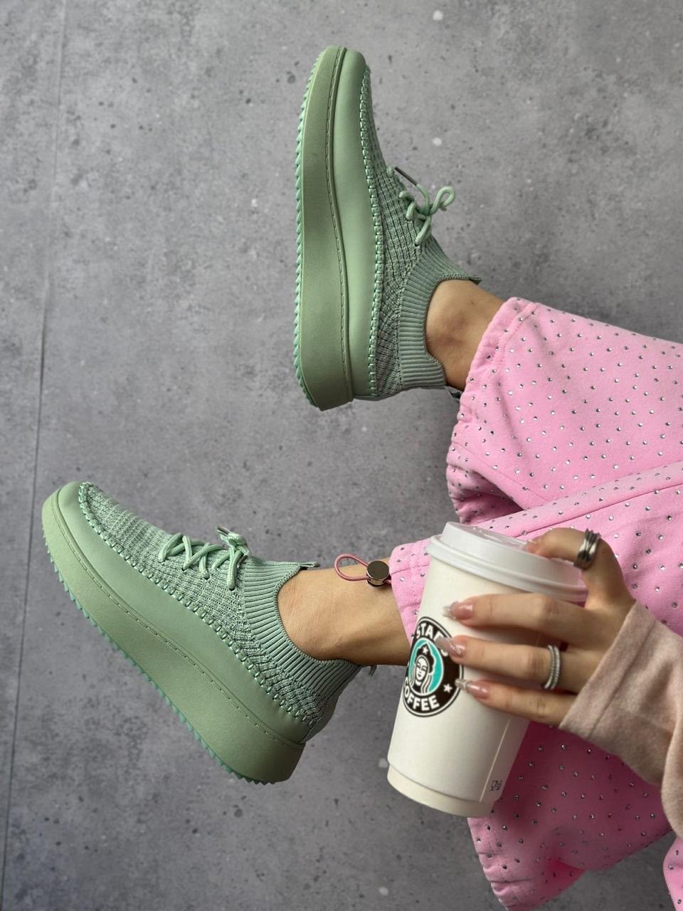 ,женские кроссовки,женские летние кроссовки,изи кроссовки женские,кроссовки повседневные