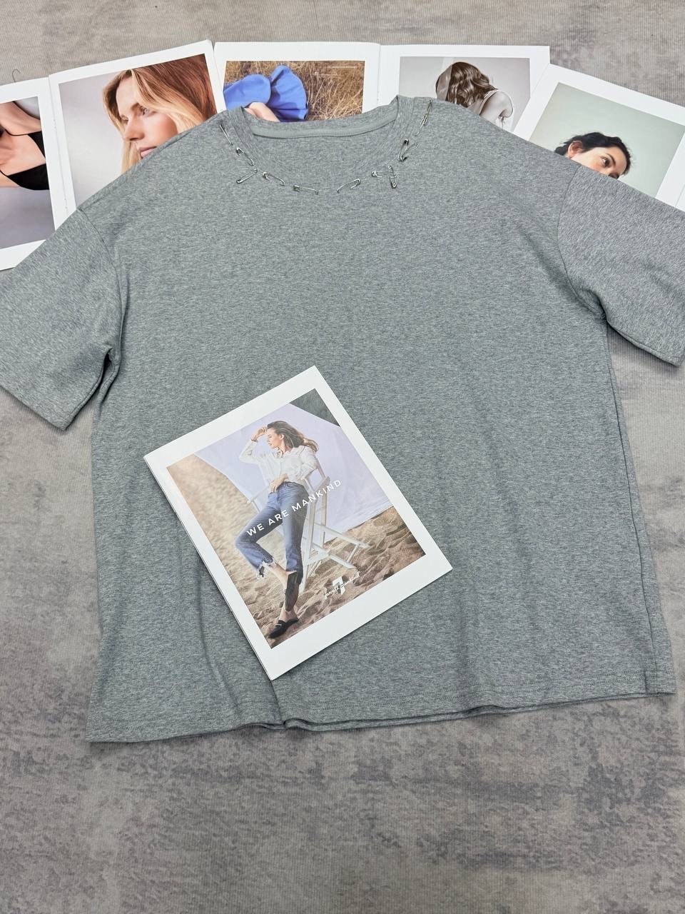 женская футболка,футболка со стразами,футболки модные,женская футболка со стразами,футболка с камушками