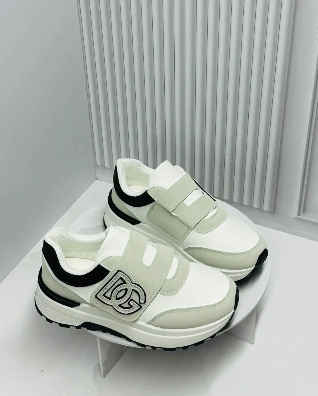 женские кроссовки,,кроссовки chanel,женские кроссовки dolce gabbana,кроссовки женские chanel