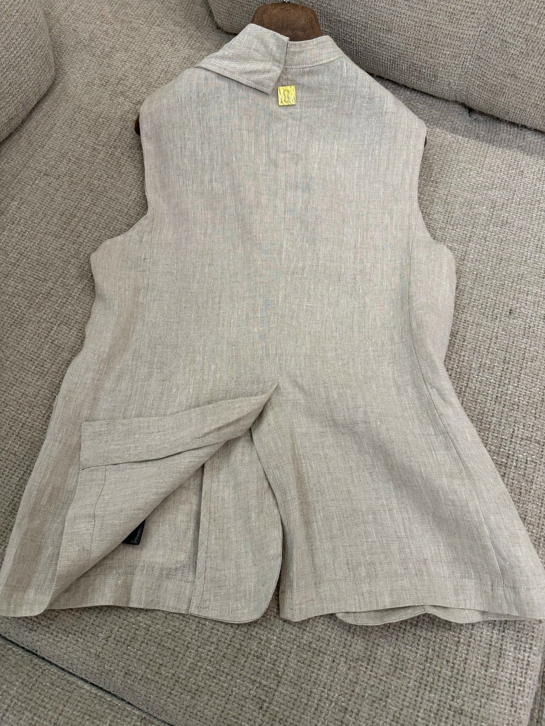 жилет льняной,жилет из льна,женские жилеты,жилетка из льна,льняная жилетка