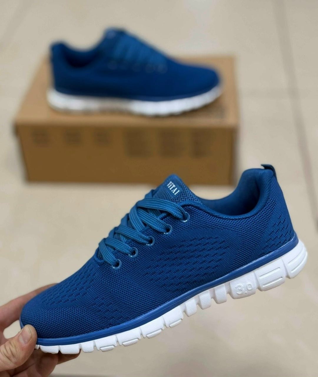 кроссовки,кроссовки для мужчин,летние кроссовки,спортивные кроссовки,синие кроссовки