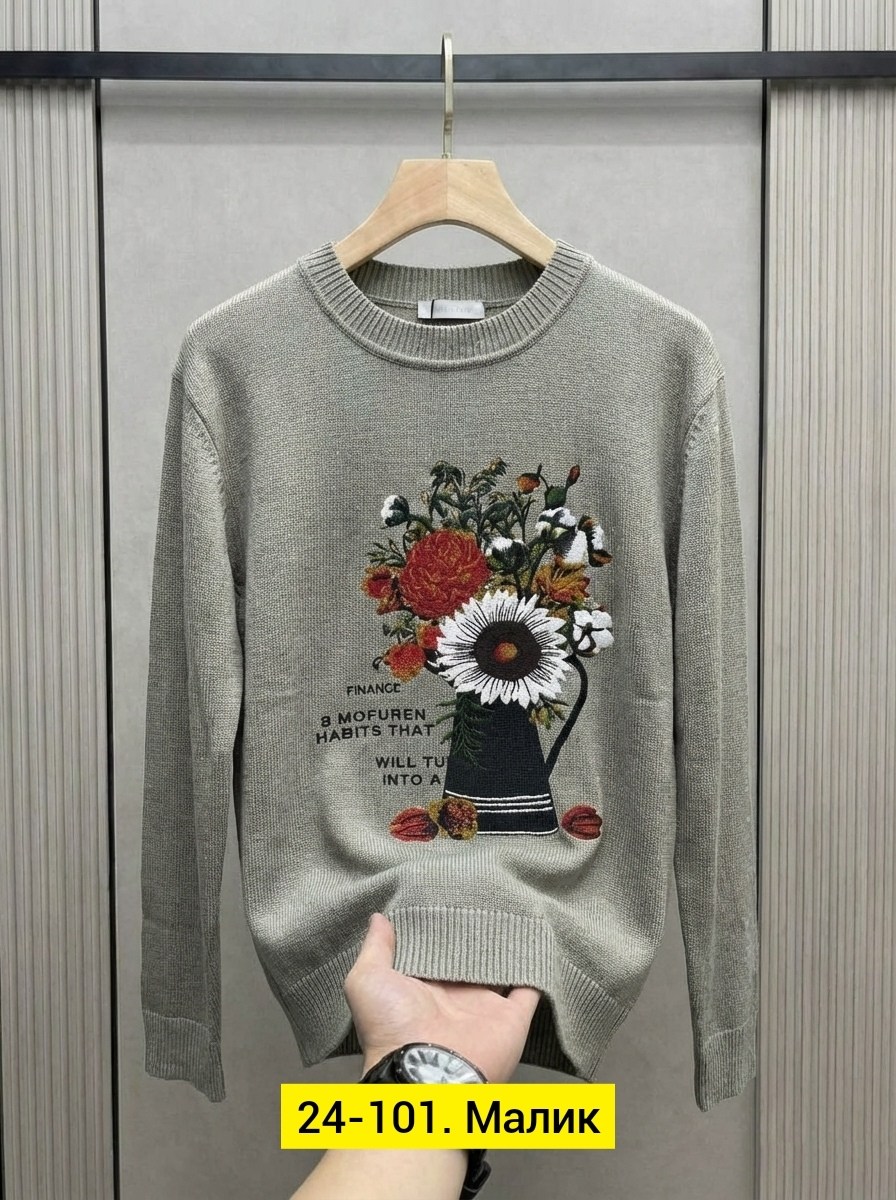 женская кофта,свитер,женский свитер,джемпер с розами,свитер кофта