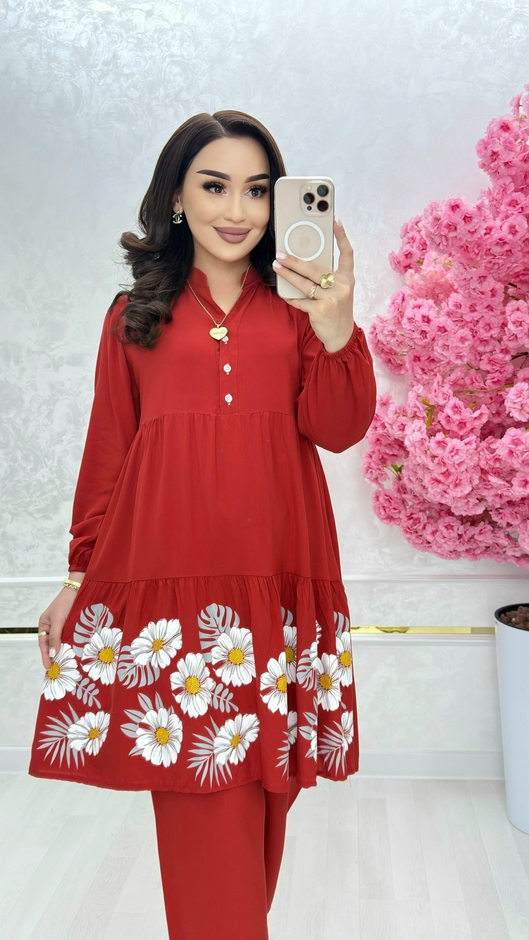 ,брючный костюм тройка,фасон платья,женское платье