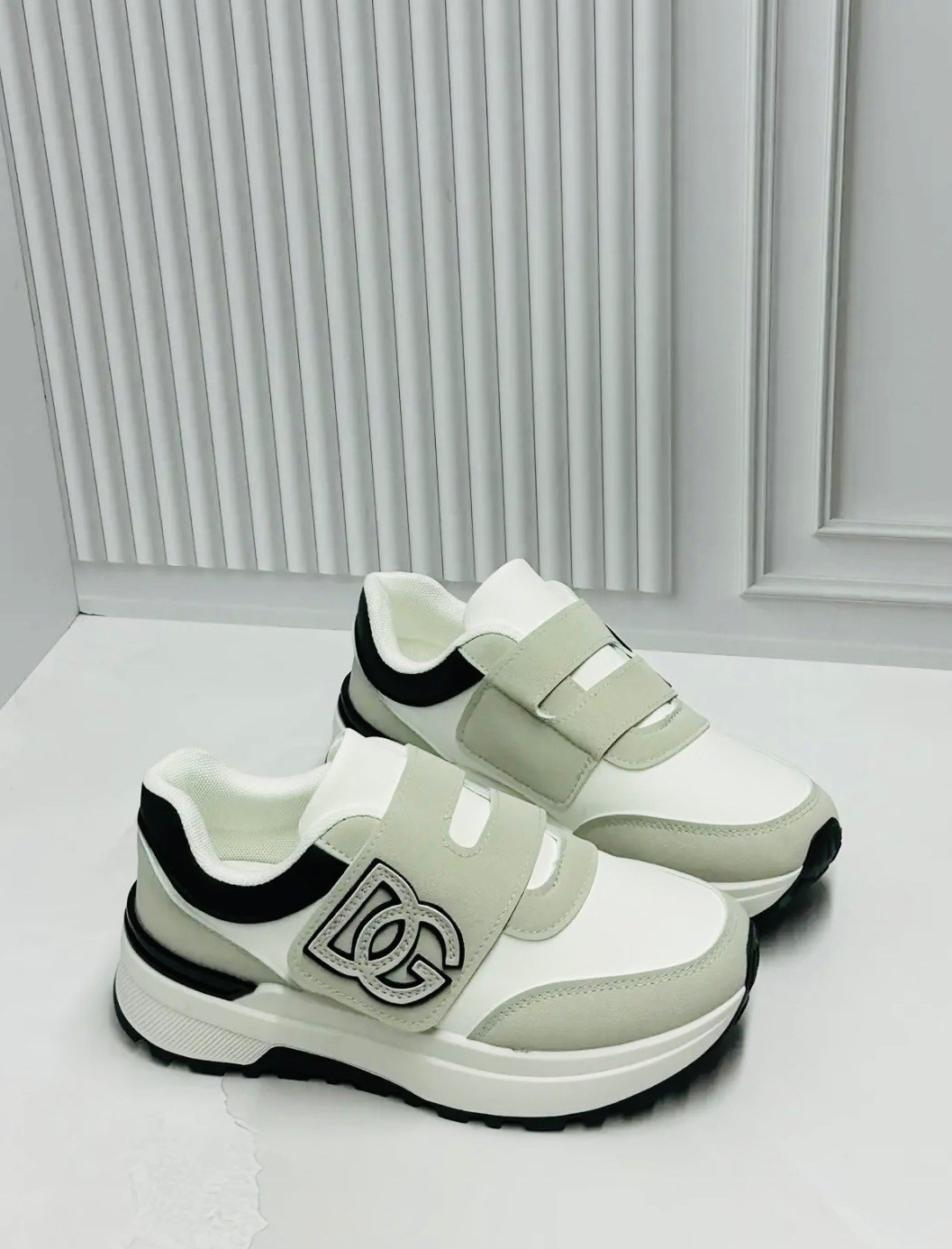 женские кроссовки,,кроссовки chanel,женские кроссовки dolce gabbana,кроссовки женские chanel