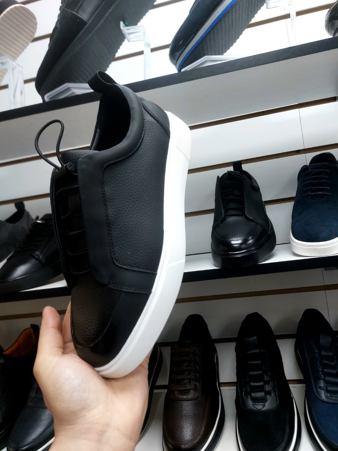 ,мужские кеды с белой подошвой черные кожаные quatro control,мужские кроссовки модные,кеды мужские кожаные,обуви